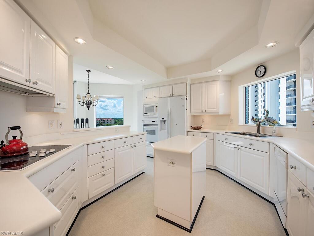 Marbella at Pelican Bay - Residential