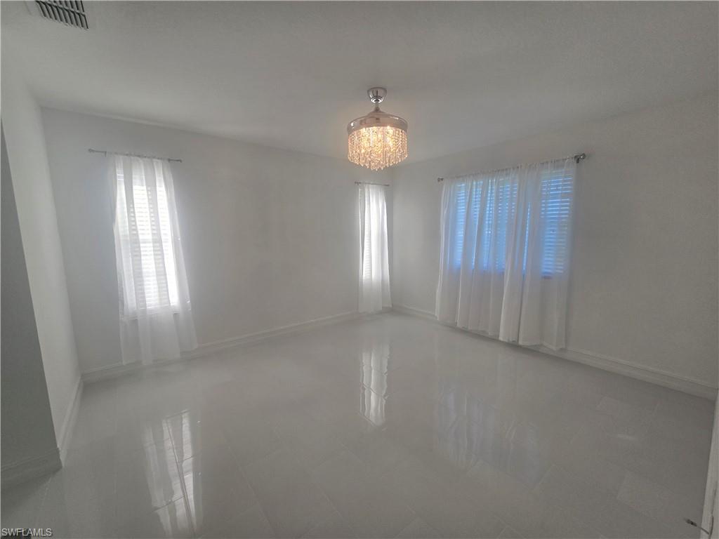 SUNSTONE ON FAIRWAYS - Residential Lease