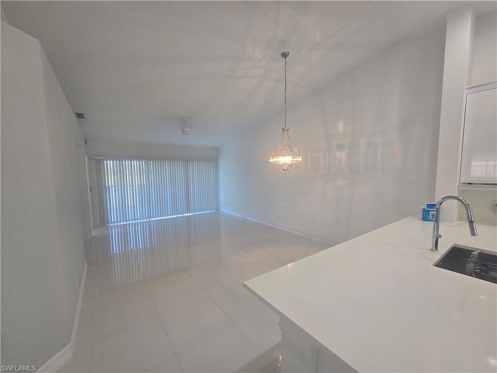 SUNSTONE ON FAIRWAYS - Residential Lease