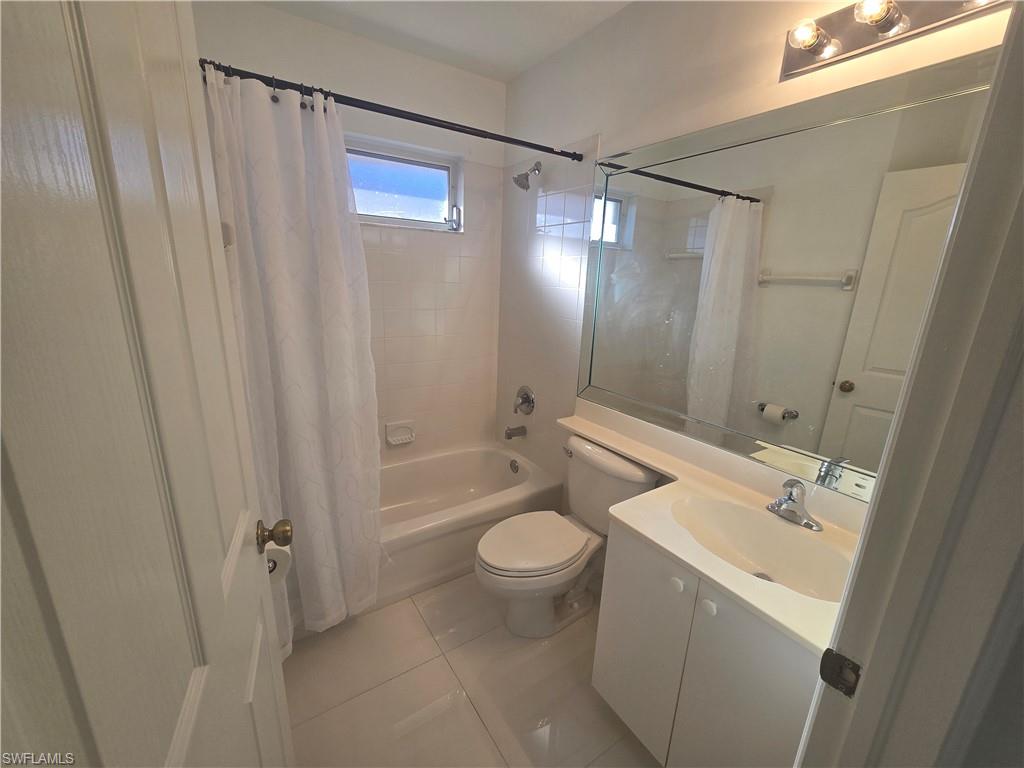 SUNSTONE ON FAIRWAYS - Residential Lease