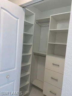 SUNSTONE ON FAIRWAYS - Residential Lease