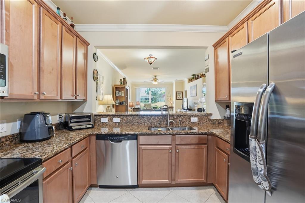 REFLECTION LAKES OF NAPLES - Residential