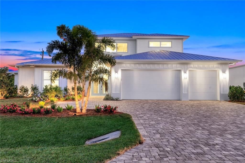 Photo of 1308 Ridge ST, NAPLES, FL 34103 (MLS # 225017038)