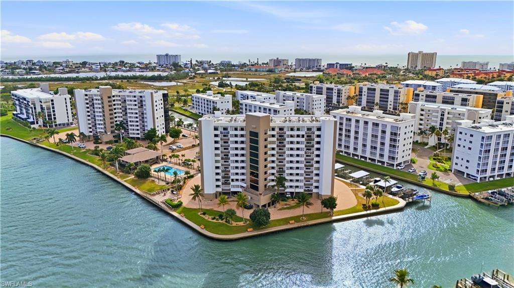 HARBOUR POINTE CONDO - Residential