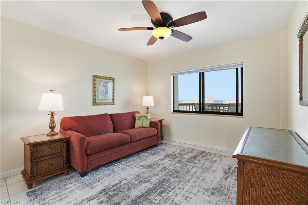 HARBOUR POINTE CONDO - Residential