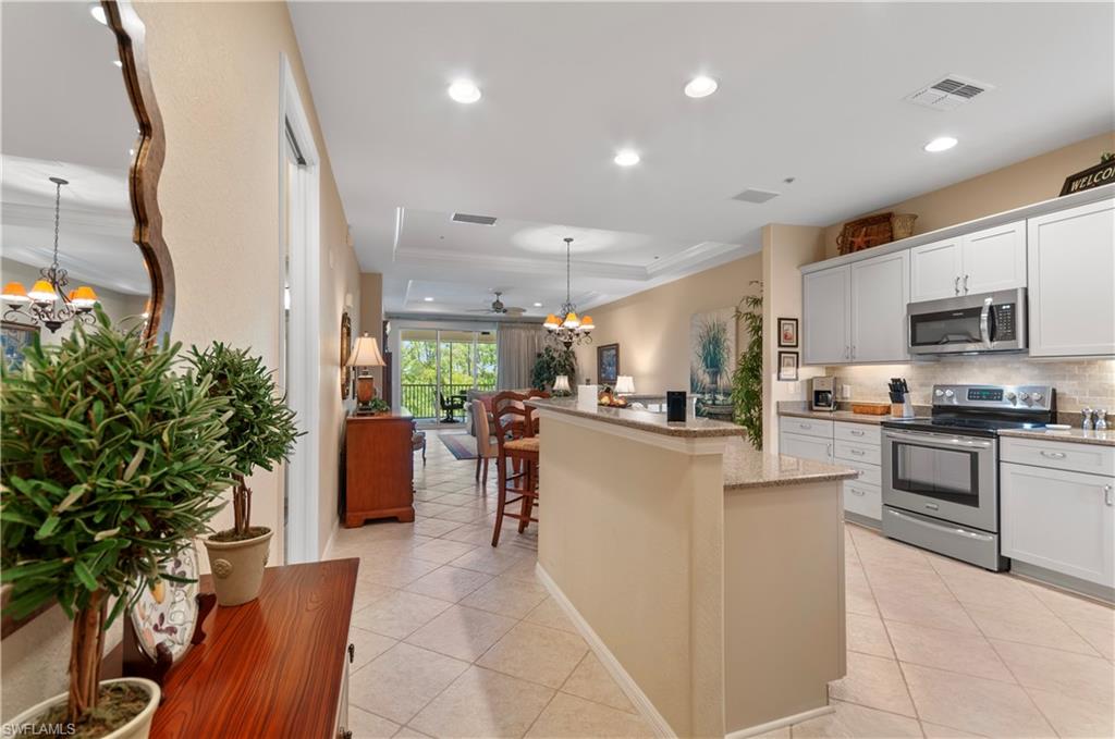 LAKE BARRINGTON - Residential