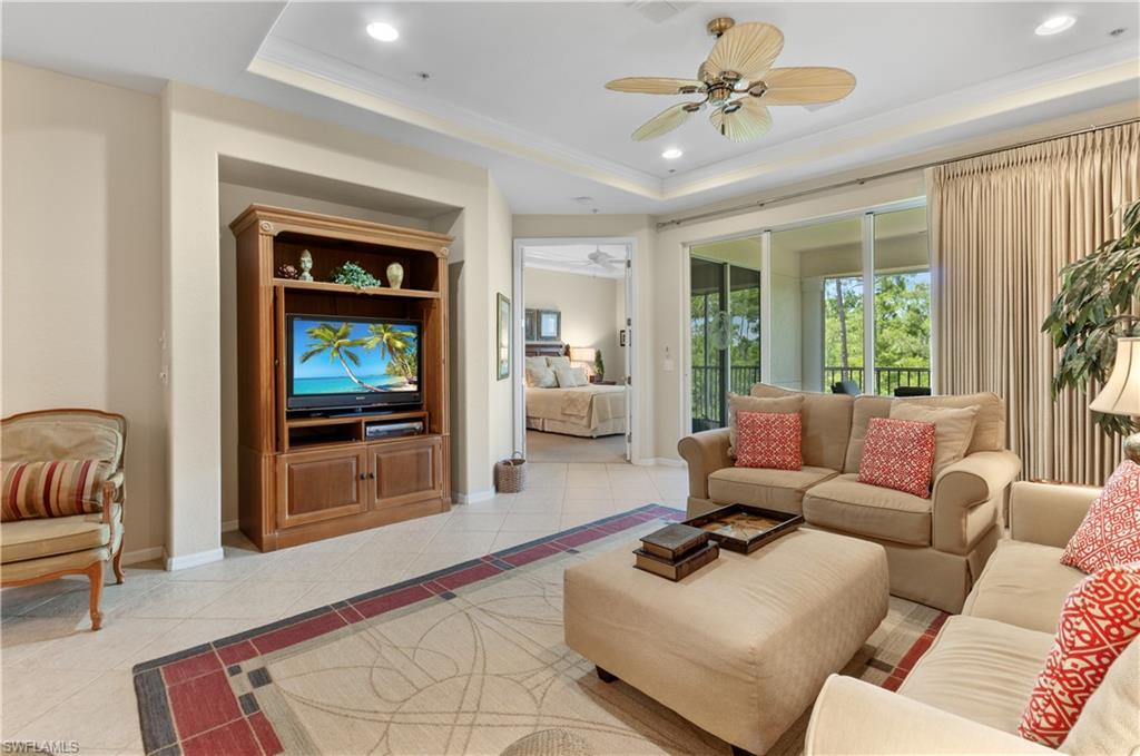 LAKE BARRINGTON - Residential