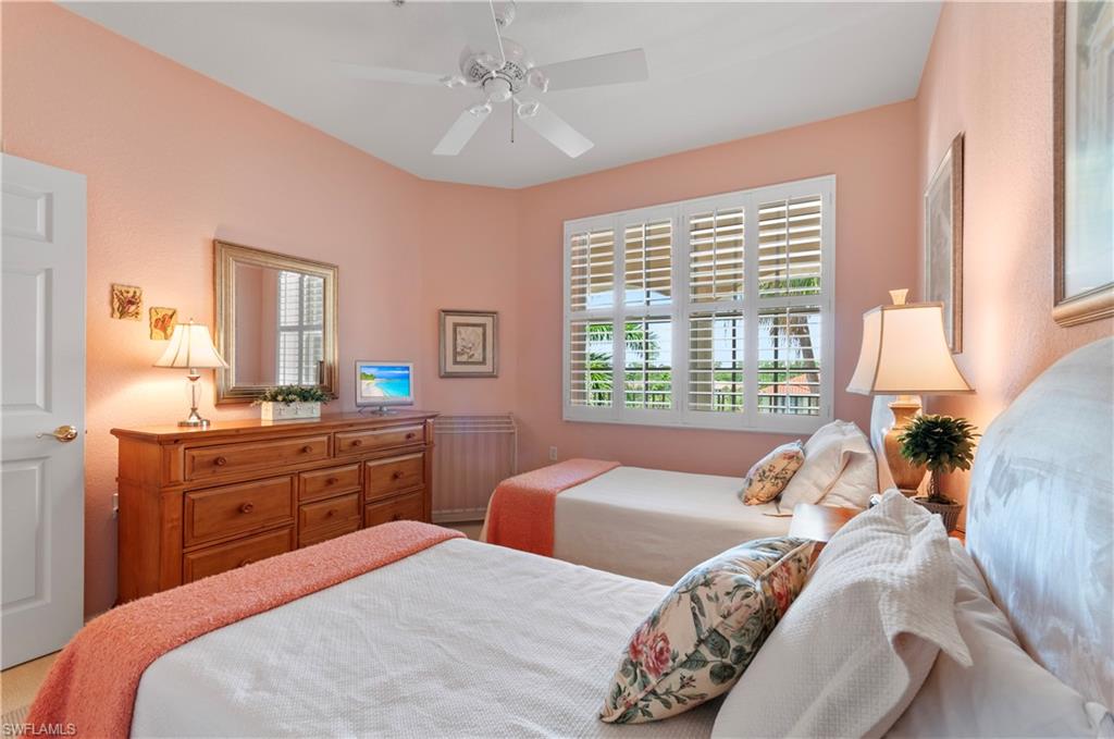 LAKE BARRINGTON - Residential