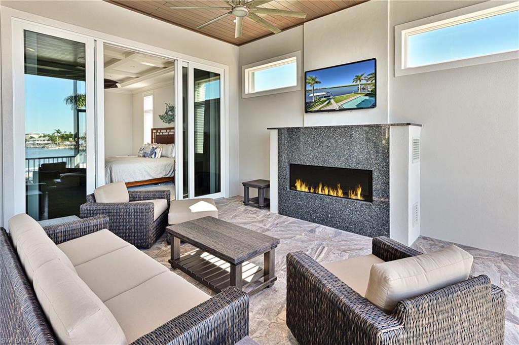 BONITA BEACH - Residential