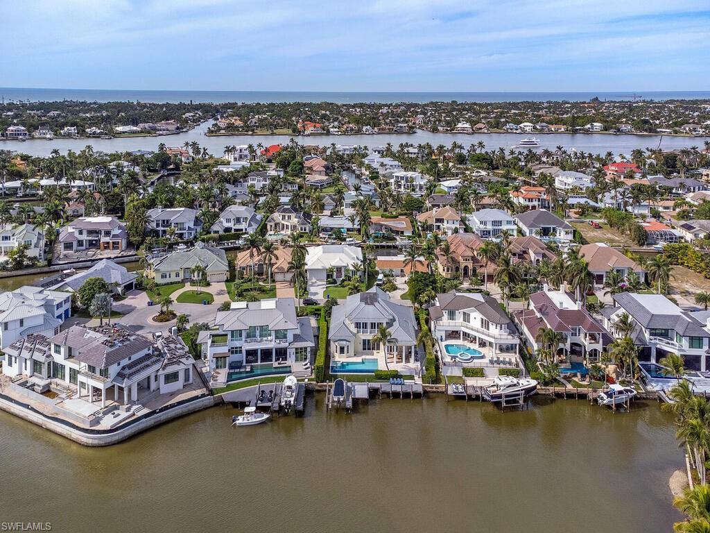 ROYAL HARBOR - Residential