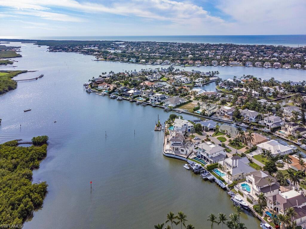 ROYAL HARBOR - Residential