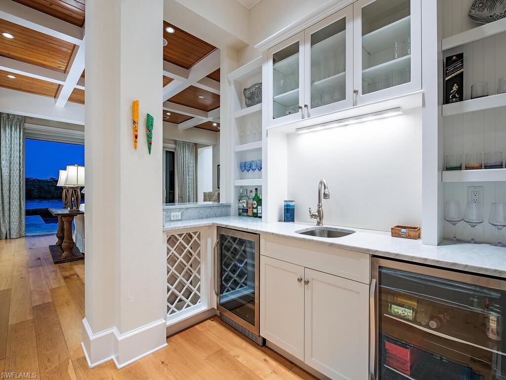 ROYAL HARBOR - Residential