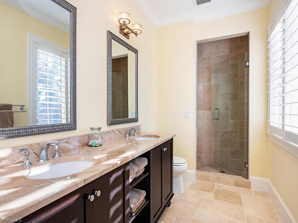 ROYAL HARBOR - Residential