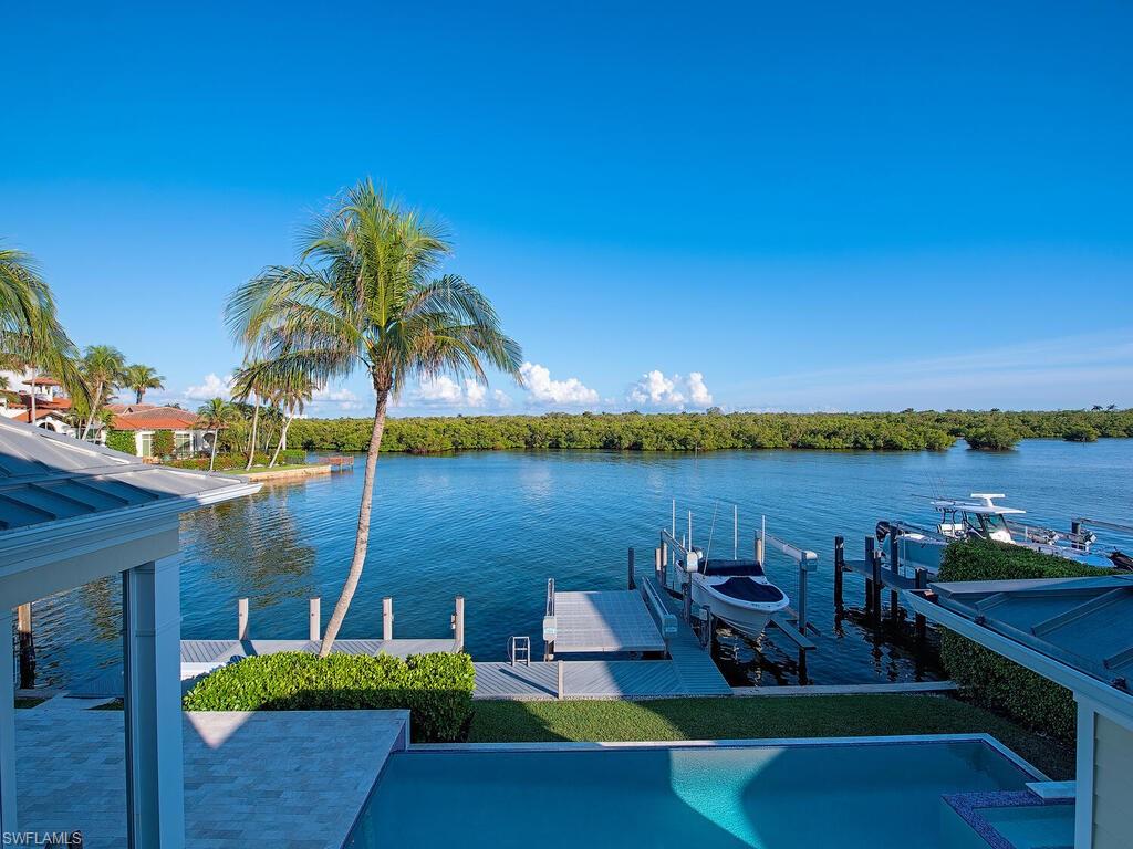 ROYAL HARBOR - Residential