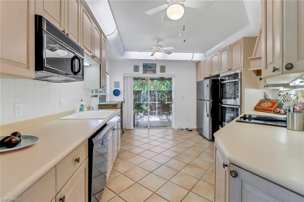 BOUGAINVILLAS - Residential