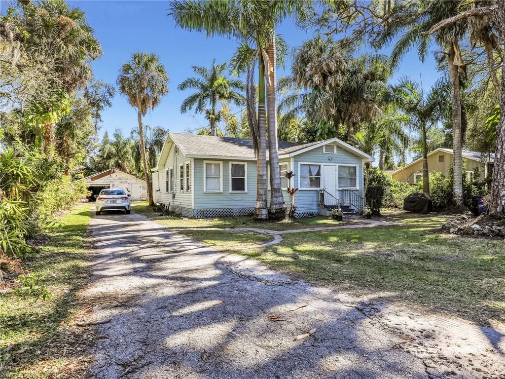 Photo of 1132 River RD, NORTH FORT MYERS, FL 33903 (MLS # 226013937)