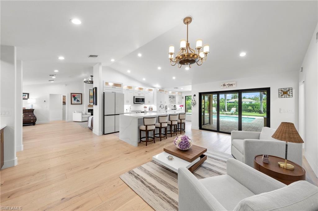 SPANISH WELLS - Residential