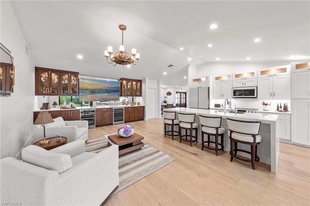 SPANISH WELLS - Residential