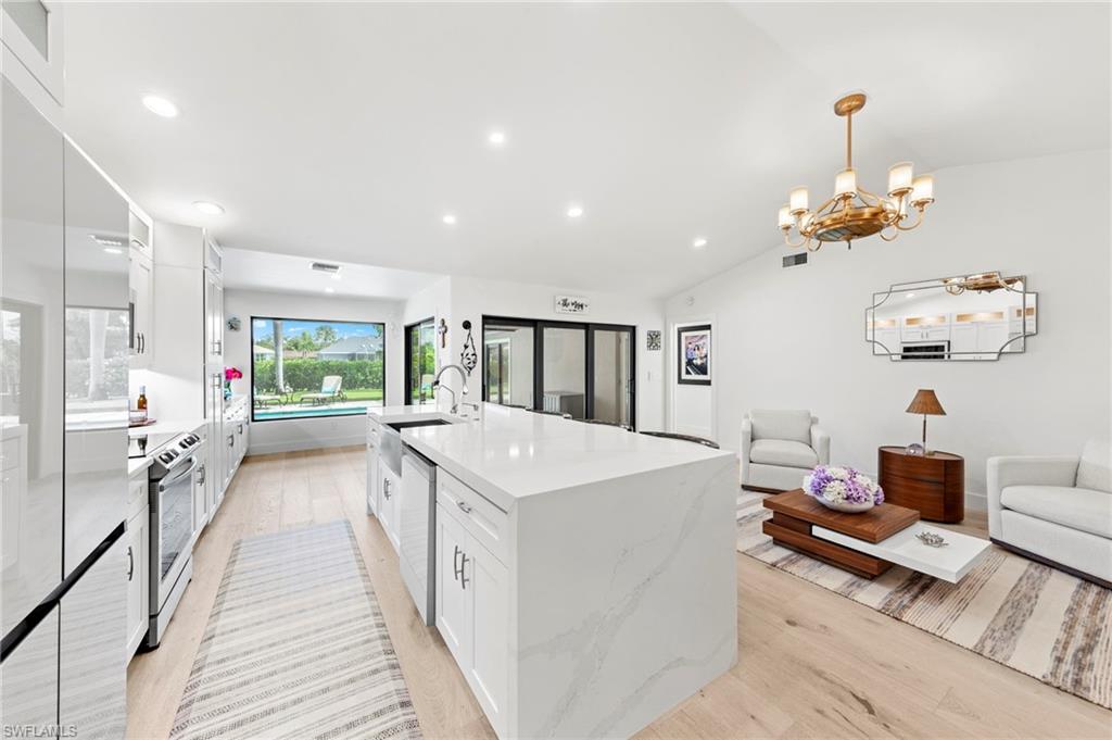 SPANISH WELLS - Residential