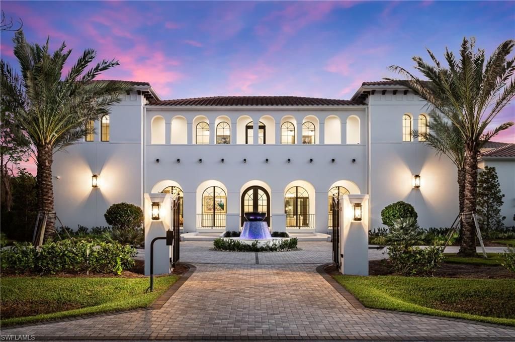 Photo of 50 Mahogany DR, NAPLES, FL 34108 (MLS # 225078315)