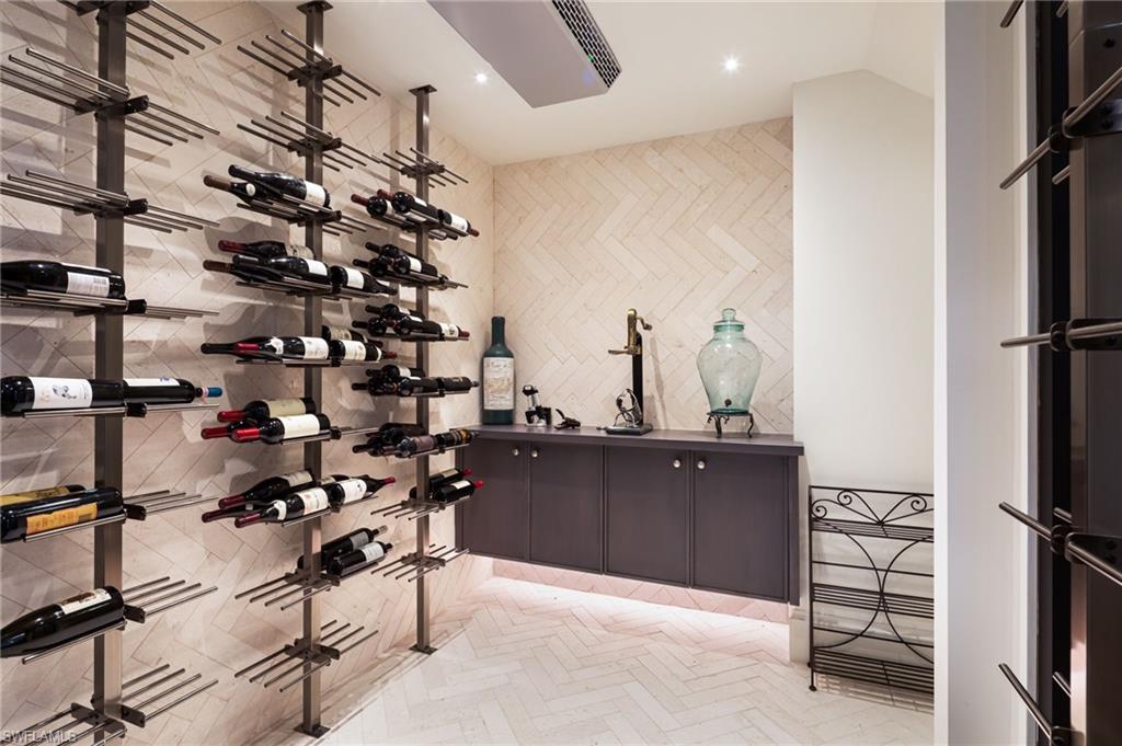 PINE RIDGE - Residential