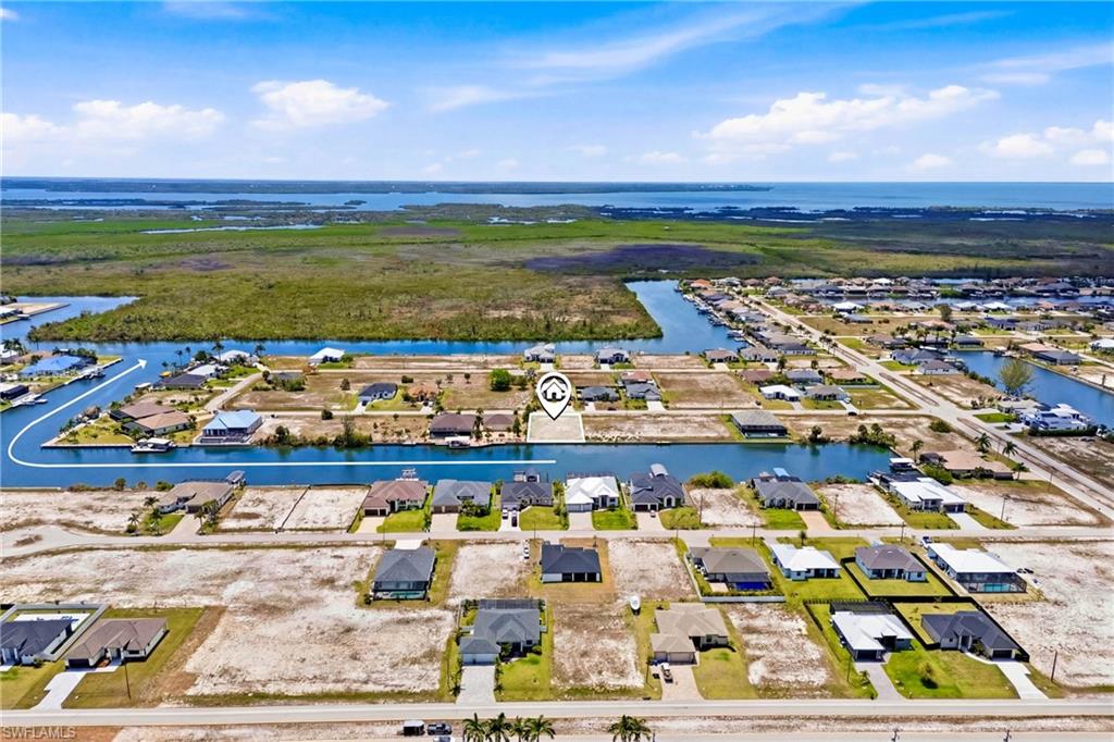 CAPE CORAL - Land