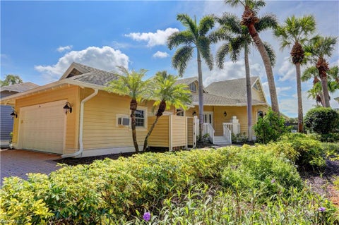 Photo of 24 Golf Cottage DR, NAPLES, FL 34105 (MLS # 226034047)