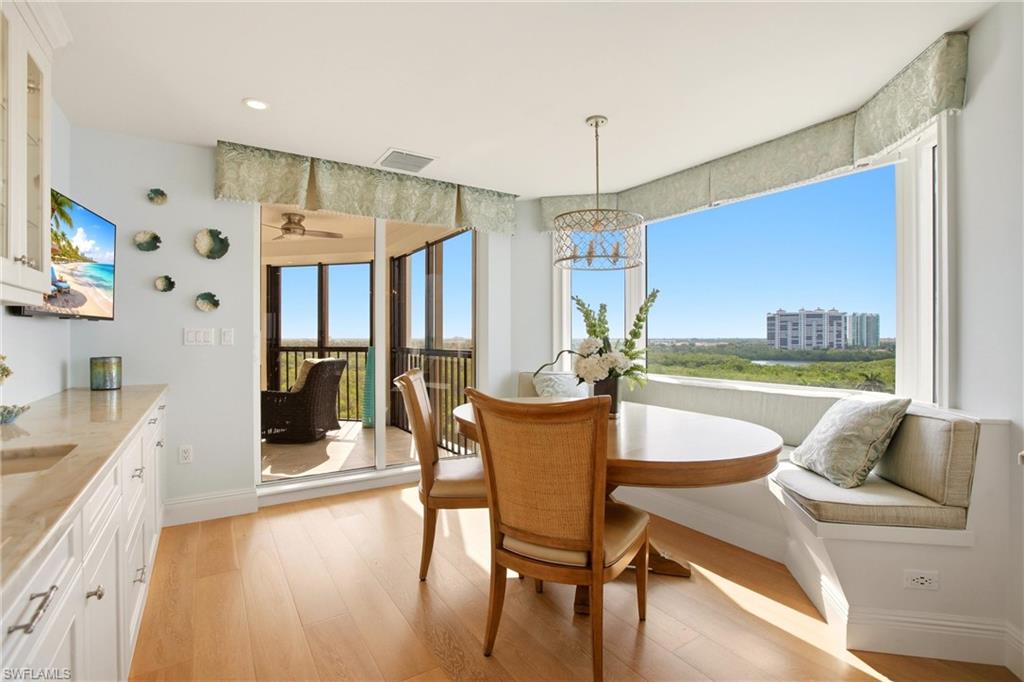 CARLYSLE AT BAY COLONY - Residential