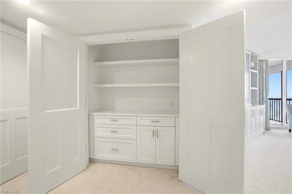 CARLYSLE AT BAY COLONY - Residential