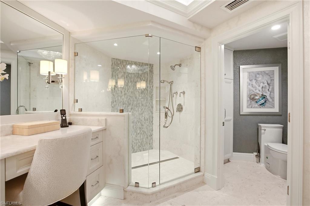 CARLYSLE AT BAY COLONY - Residential