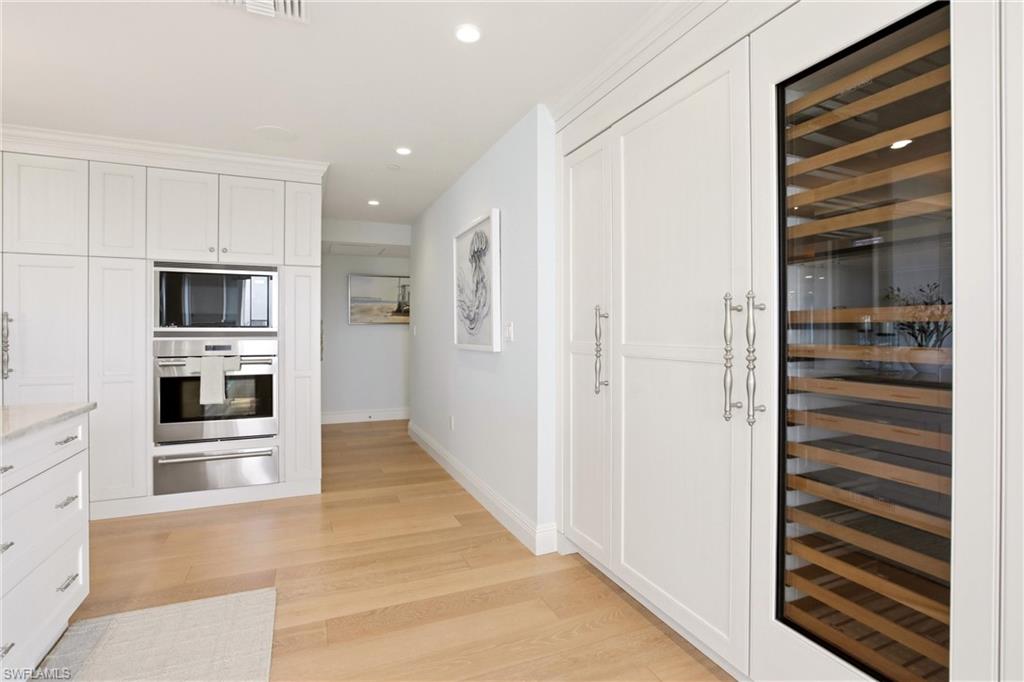 CARLYSLE AT BAY COLONY - Residential