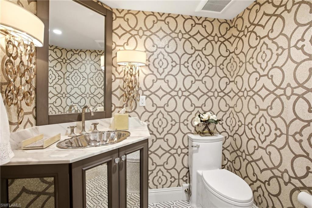 CARLYSLE AT BAY COLONY - Residential
