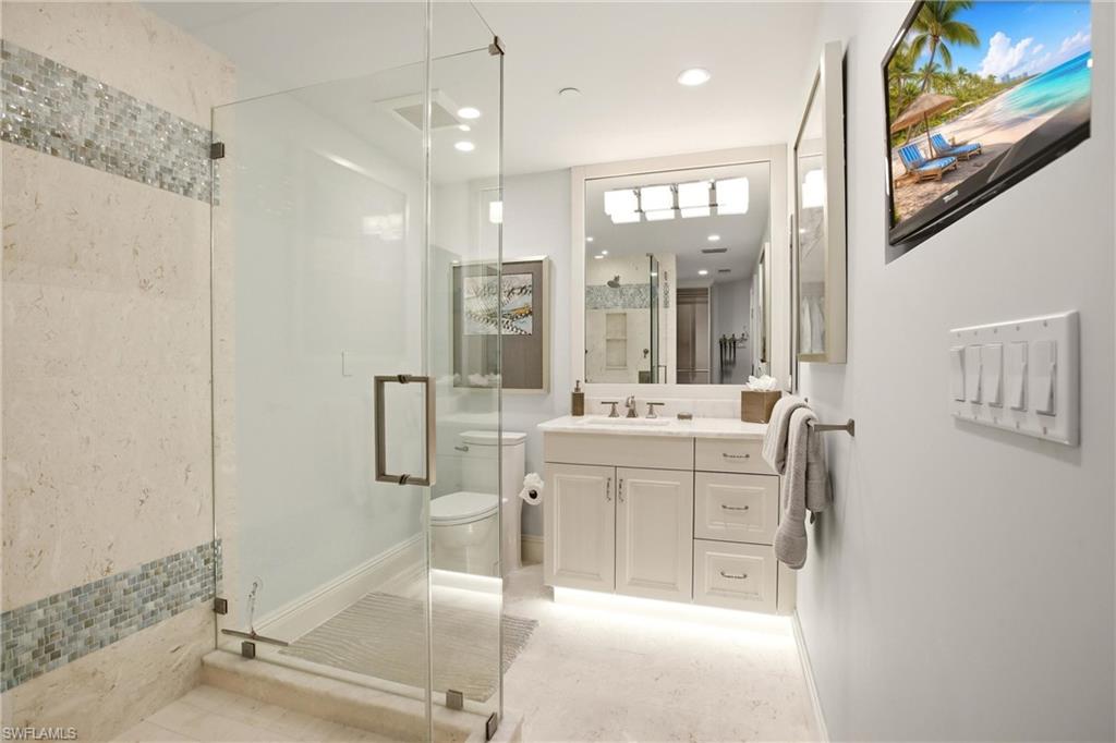 CARLYSLE AT BAY COLONY - Residential