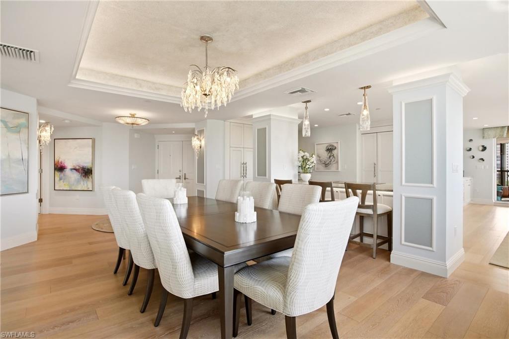CARLYSLE AT BAY COLONY - Residential