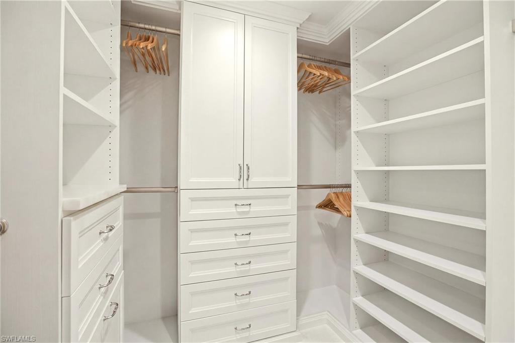 CARLYSLE AT BAY COLONY - Residential