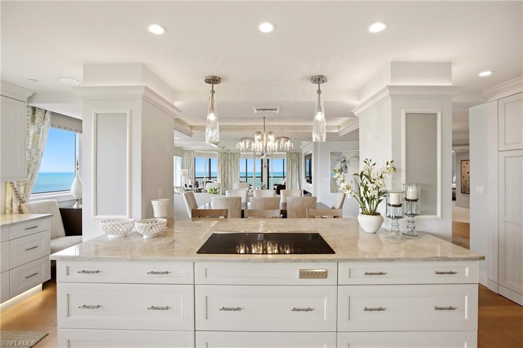 CARLYSLE AT BAY COLONY - Residential