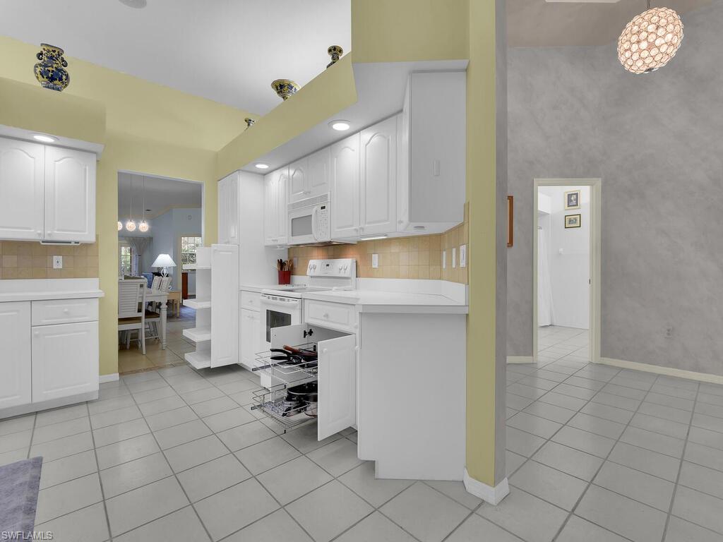 CYPRESS LAKE COUNTRY CLUB - Residential