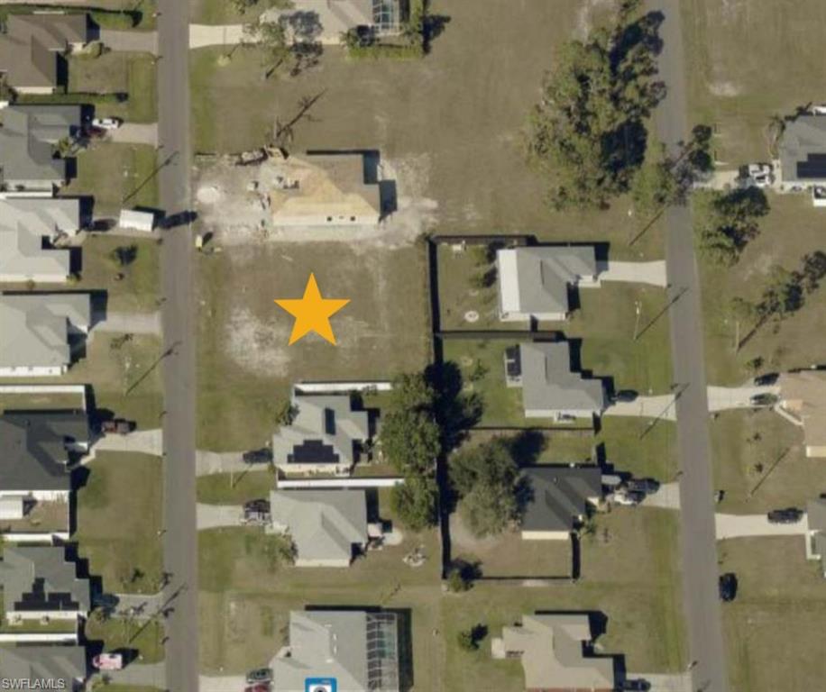 CAPE CORAL - Land