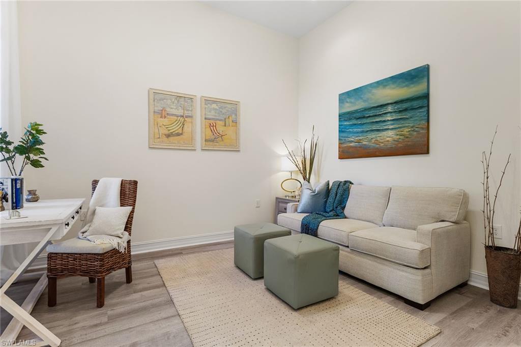 MOORGATE POINT - Residential