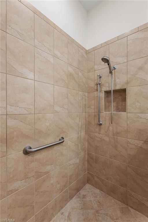 MOORGATE POINT - Residential