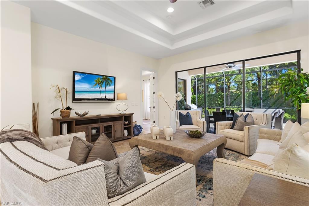 MOORGATE POINT - Residential