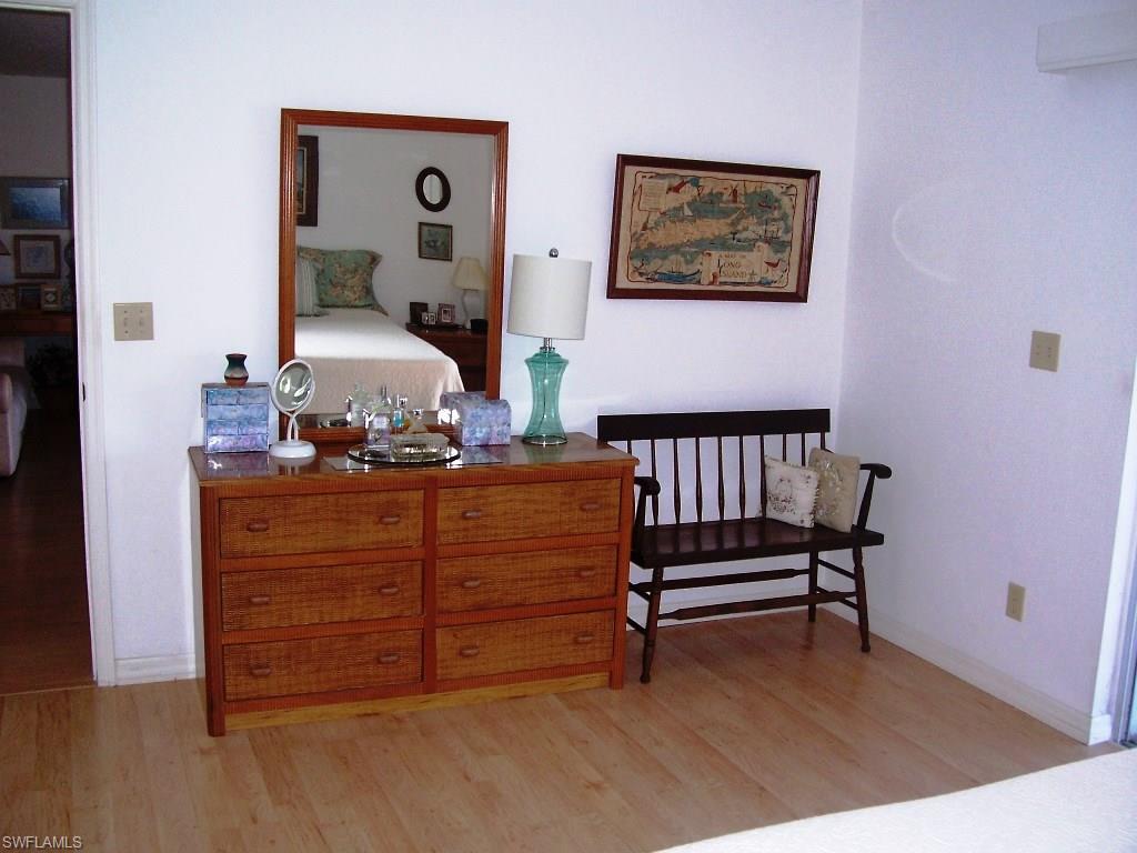 ROYAL PELICAN TOWNHOUSE - Residential