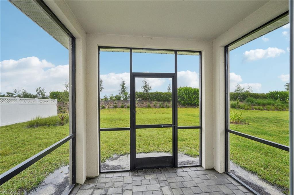 CRESCENT LAKES - Residential