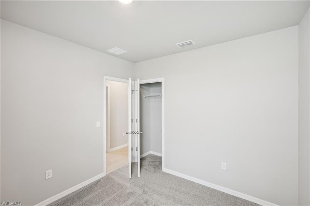 CRESCENT LAKES - Residential