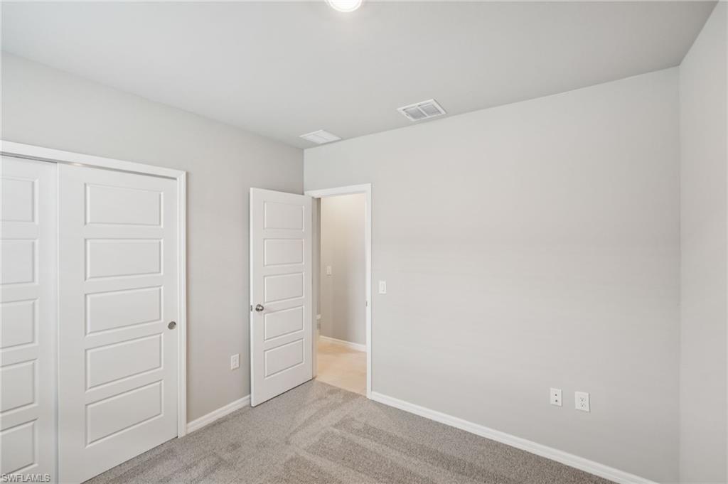 CRESCENT LAKES - Residential