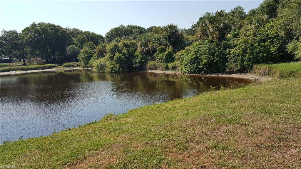 COLONIAL PINES - Residential