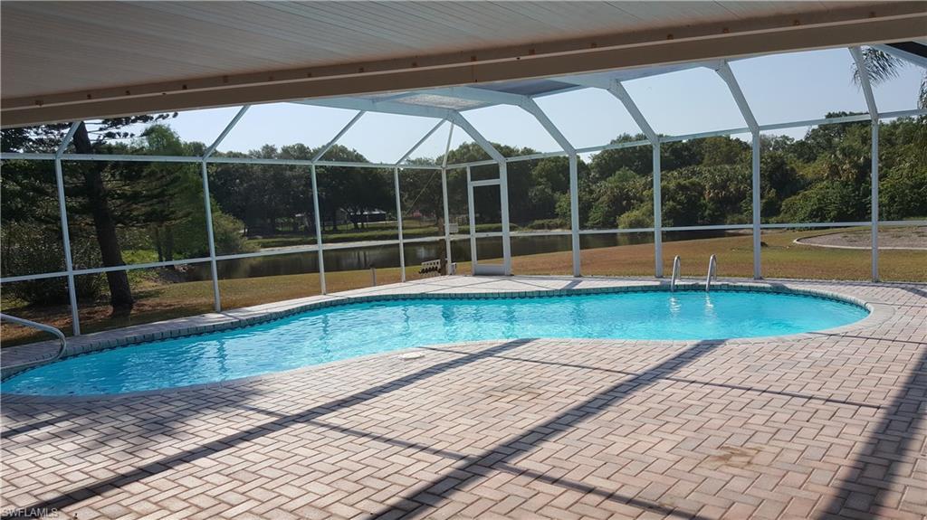 COLONIAL PINES - Residential