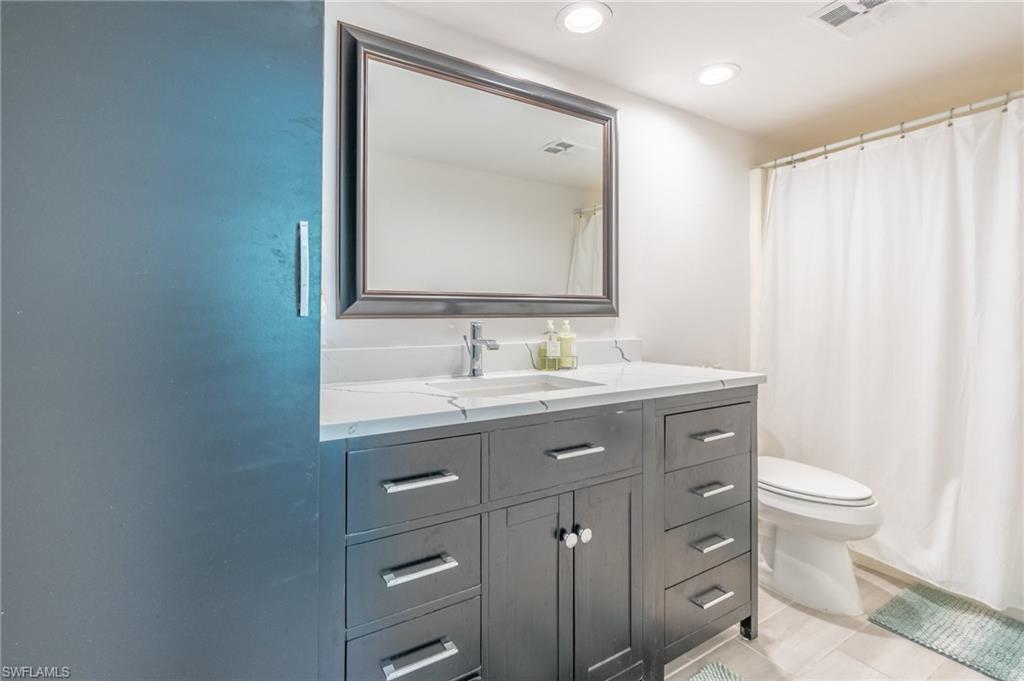 ROYAL BAY VILLAS - Residential