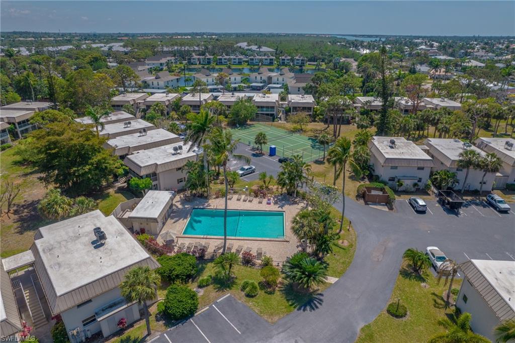 ROYAL BAY VILLAS - Residential