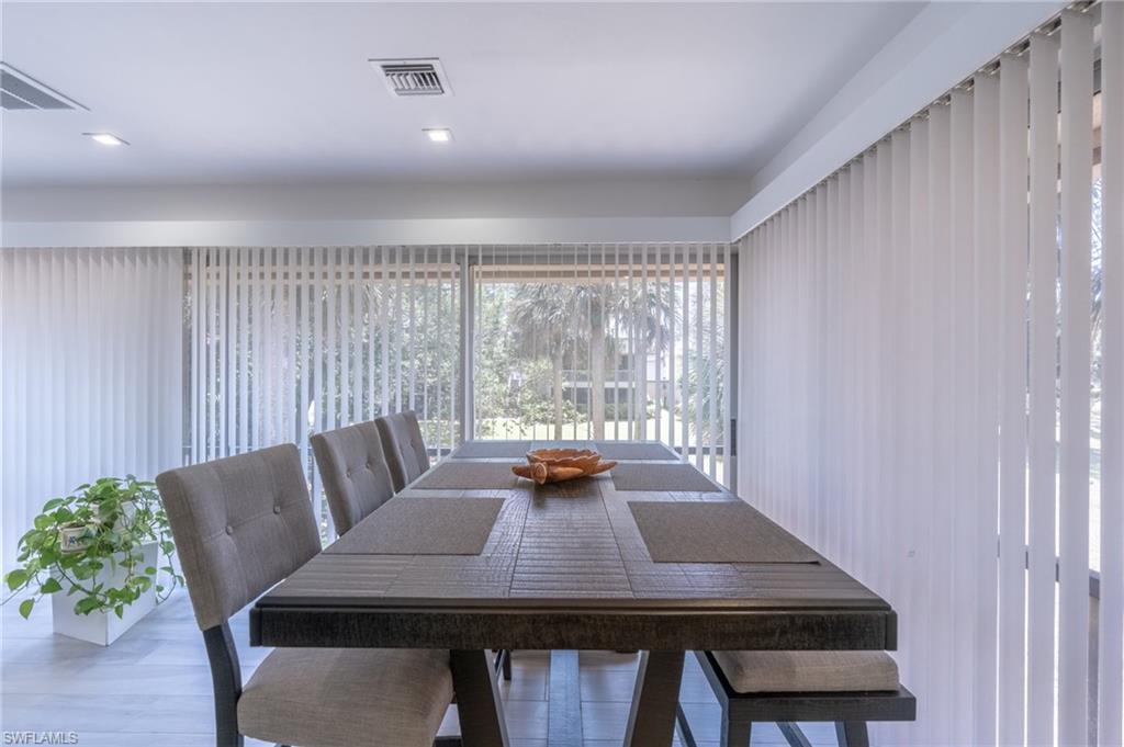 ROYAL BAY VILLAS - Residential